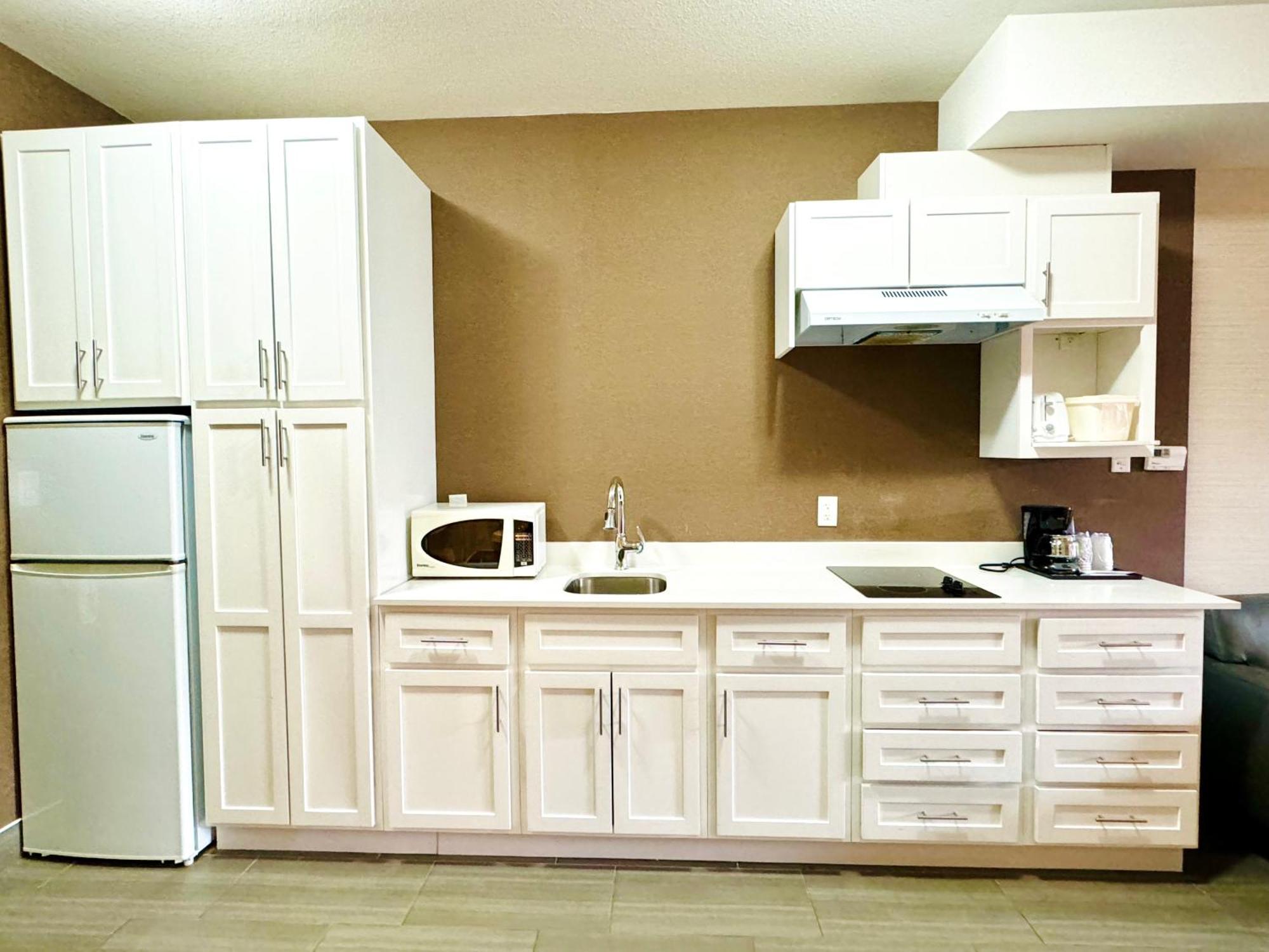 Southfort Inn Fort Saskatchewan المظهر الخارجي الصورة