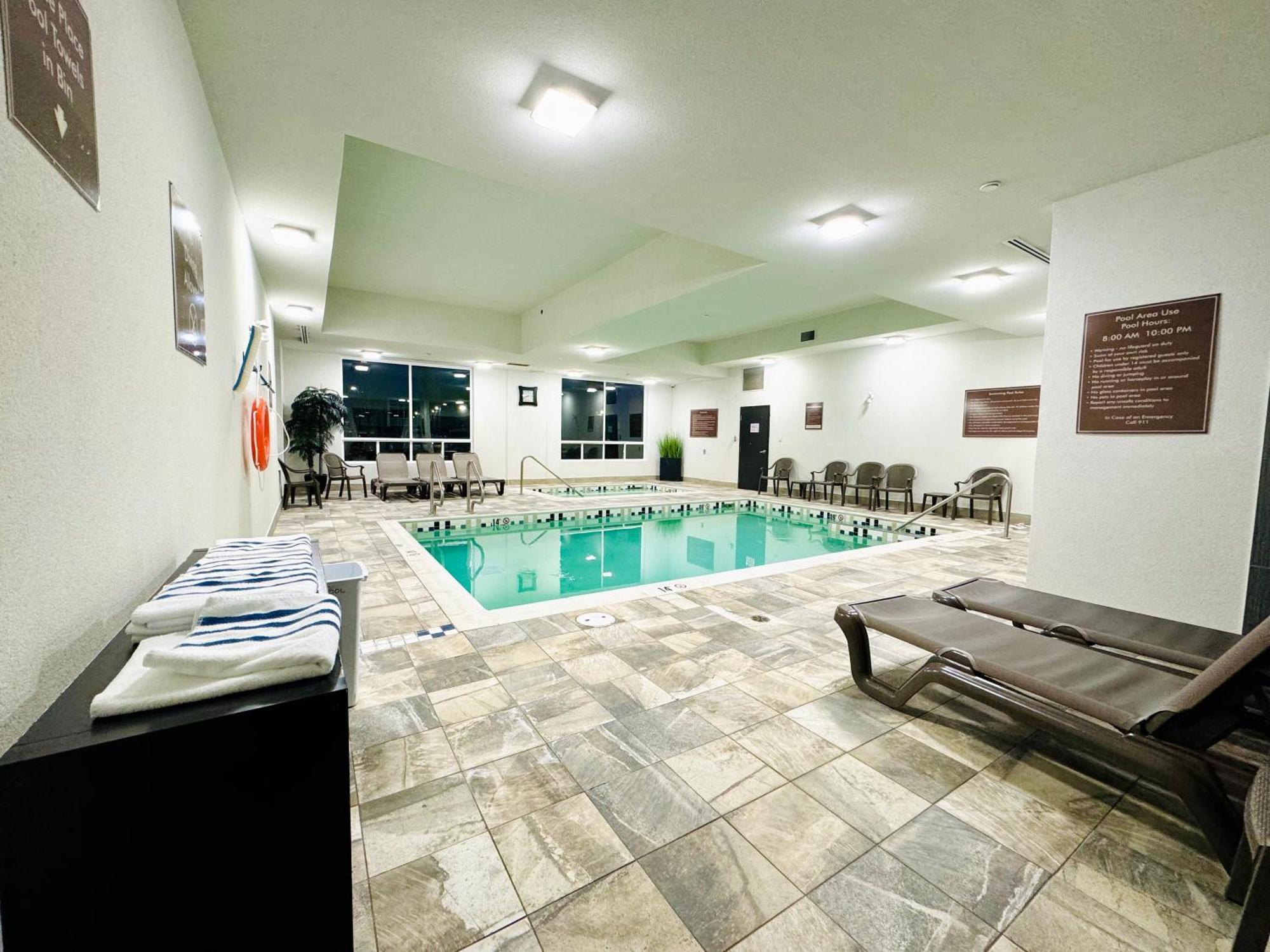 Southfort Inn Fort Saskatchewan المظهر الخارجي الصورة