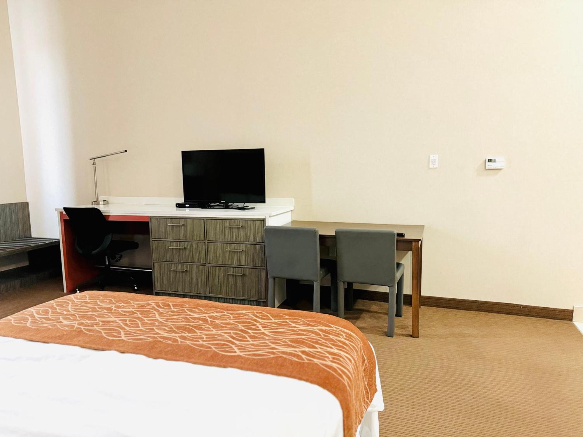 Southfort Inn Fort Saskatchewan الغرفة الصورة