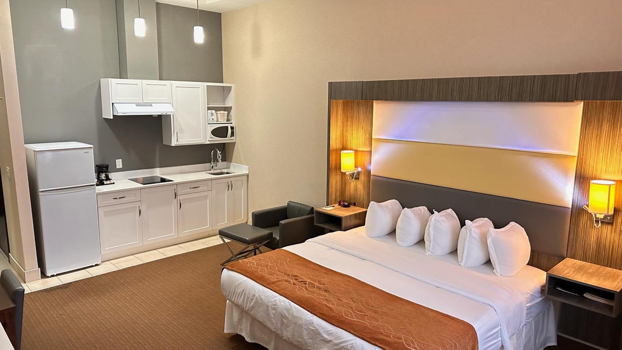Southfort Inn Fort Saskatchewan المظهر الخارجي الصورة