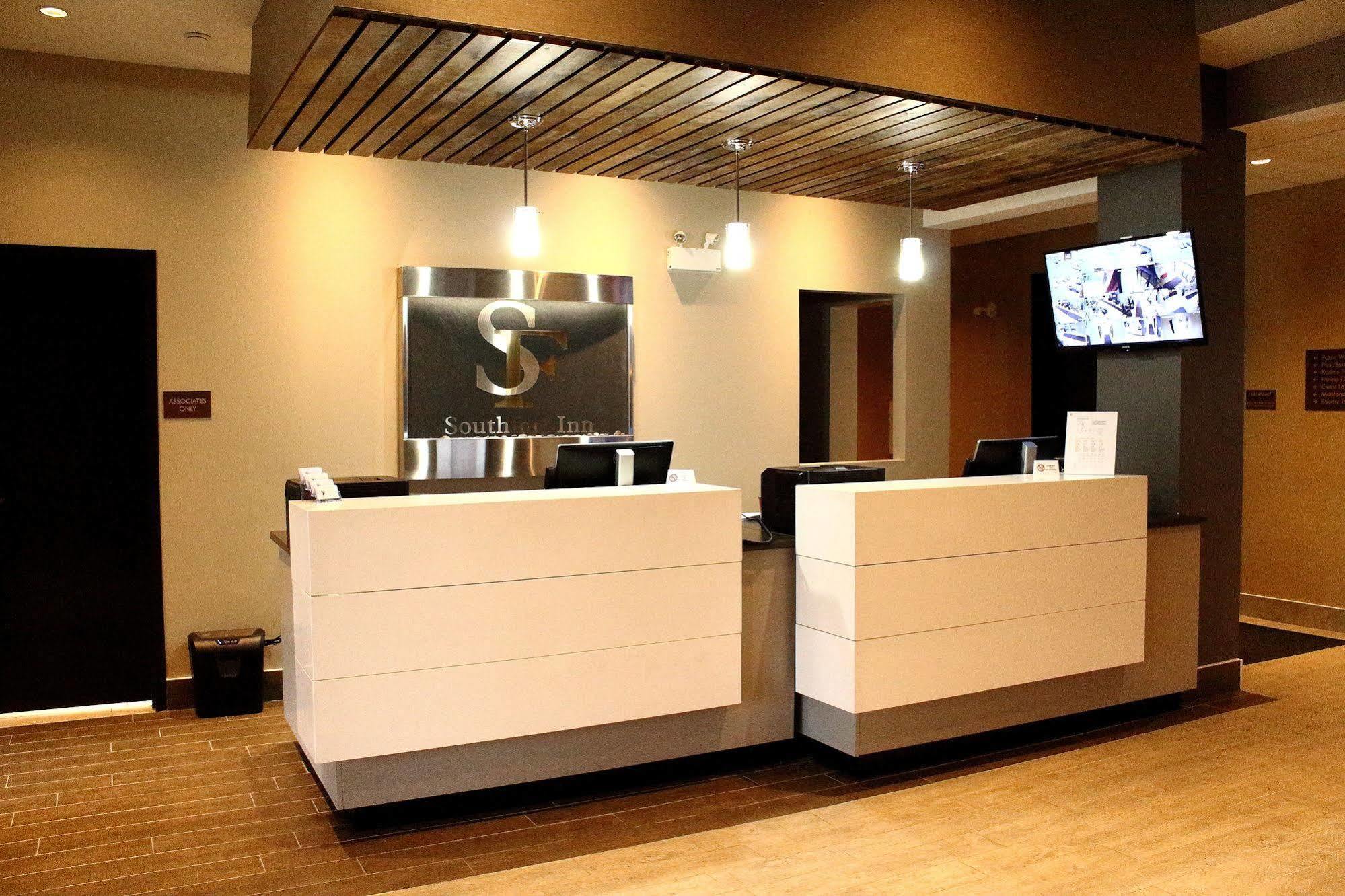 Southfort Inn Fort Saskatchewan المظهر الخارجي الصورة